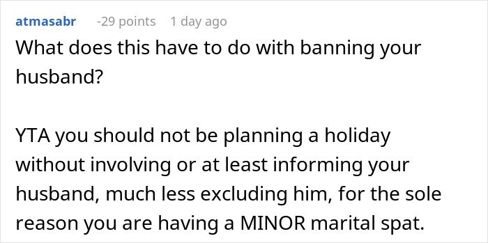 Screenshot of a comment debating the wife’s decision to ban her husband from Thanksgiving shopping due to pressure.