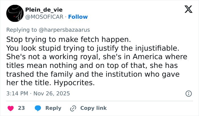 Tweet criticizing Meghan Markle for being hypocritical and distancing from royal duties after her awkward royal gesture.