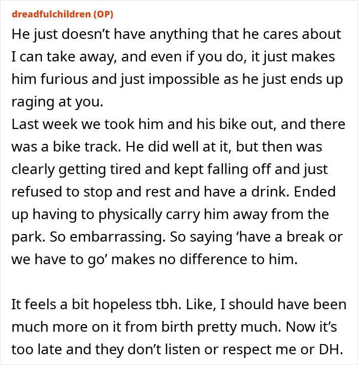 Text post from a mom struggling with how her kids act, feeling hopeless about their behavior and respect issues.
