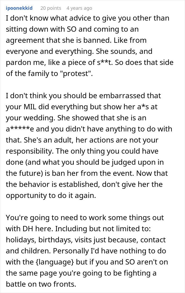 Screenshot of a Reddit comment discussing a son’s wedding and his mother’s disruptive behavior on his big day.