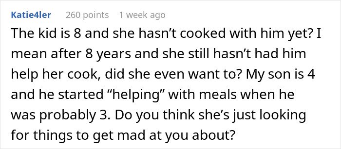 Comment discussing a man upset after his ex blew up on his girlfriend for bonding with their son.