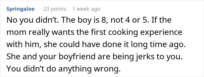 Comment on Reddit discussing a man upset after his girlfriend dumped him following his ex blowing up on her for bonding with their son.