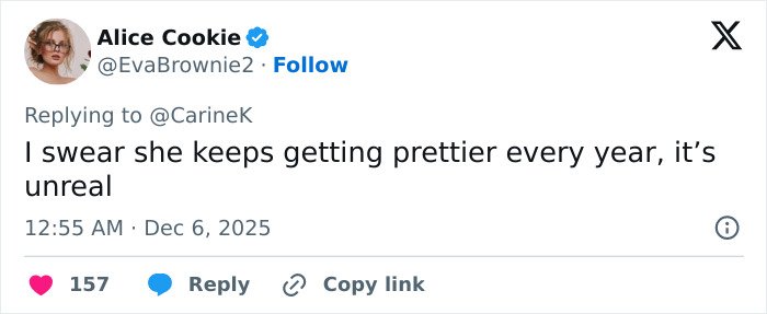 Screenshot of a tweet praising Miley Cyrus’s youthful glow and viral makeover after taking the veneers out.