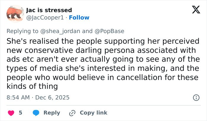Tweet discussing Sydney Sweeney’s late apology for American Eagle ad and the mixed public reactions it sparked.