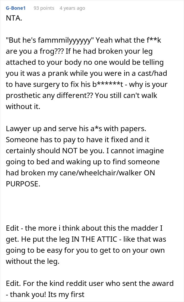 Comment discussing a man demanding cousin pay for his cruel prank and the aunt’s unexpected reaction.