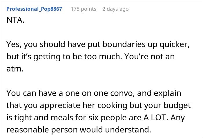 Alt text: Screenshot of a Reddit comment discussing setting boundaries about cooking meals, relating to mom embarrassing son’s girlfriend.