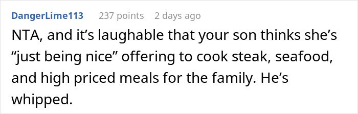 Screenshot of an online comment discussing a mom accused of embarrassing her son’s girlfriend who offered to cook meals.