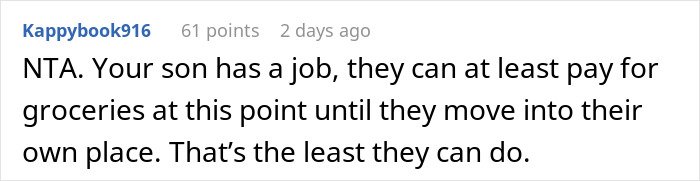 Screenshot of an online comment discussing a mom accused of embarrassing son’s girlfriend who offered to cook meals for them.