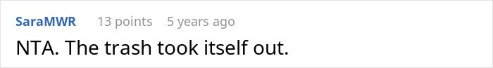 Screenshot of an online forum comment reacting to a post about a guy venting over closing his girlfriend’s closet door.