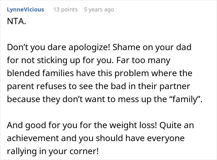 Screenshot of an online comment discussing relationship issues where a guy vents about closing his girlfriend’s closet door.