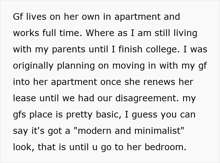 Text excerpt from an online post about a guy and girlfriend’s disagreement over closing her closet door.