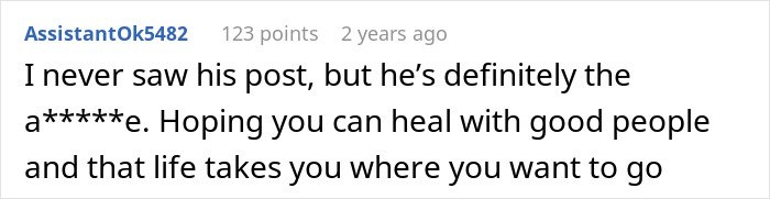 Screenshot of an online comment post where a user responds to a relationship conflict about closing a closet door.