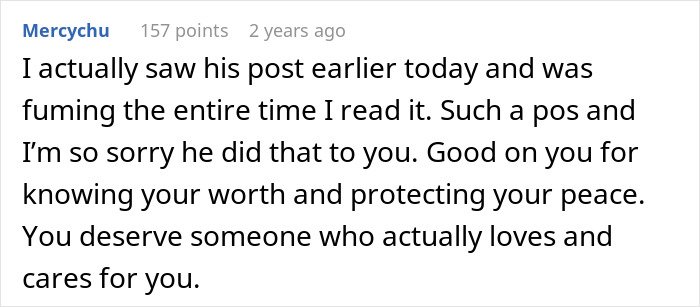 Online comment reacting to guy venting about his girlfriend wanting him to close her closet door.