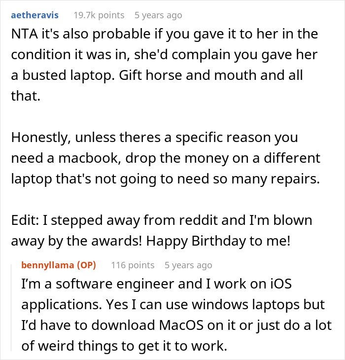 Reddit discussion showing user comments about giving an old laptop to a cat instead of a sister causing internet buzz.