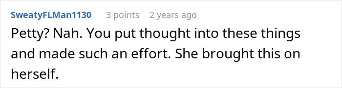 Screenshot of a comment expressing opinion on a woman upset her son’s partner came without a gift after being asked not to receive trinkets.