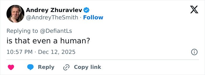 Screenshot of a Twitter reply commenting on Cynthia Erivo's oddly large hands, sparking debate online.