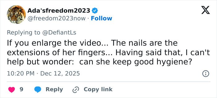 Tweet discussing Cynthia Erivo’s oddly large hands and finger nail extensions, sparking debate about hygiene.