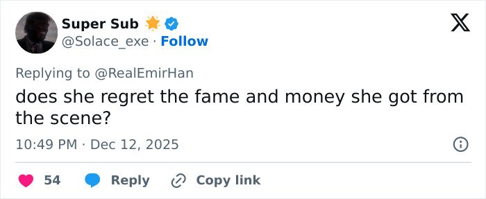 Tweet asking if Jennifer Connelly regrets the fame and money from her iconic movie scene sparking career debate.