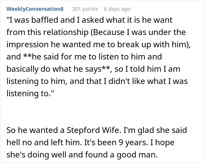 Screenshot of a Reddit post discussing a guy mocking his girlfriend for playing video games to unwind and calling it not ladylike.