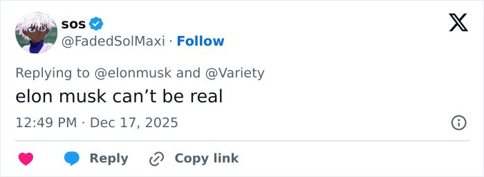 Tweet screenshot showing a user replying to Elon Musk about a weird comment on Sydney Sweeney’s chest sparking an online frenzy.