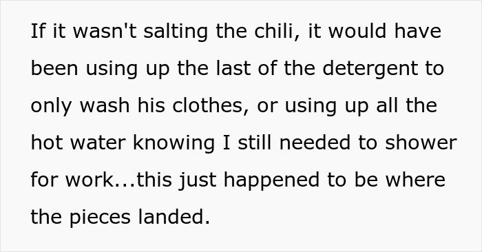 Text describing a woman rethinking her relationship after her boyfriend salts the entire pot of chili in frustration.