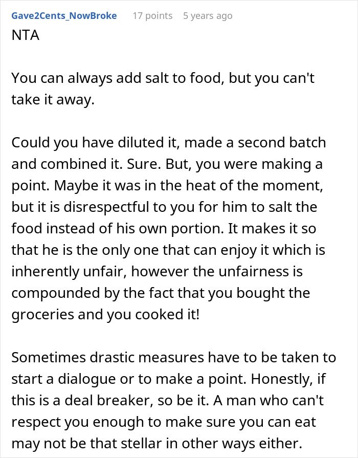 Comment discussing relationship conflict after boyfriend salts entire pot of chili, highlighting fairness and respect issues.
