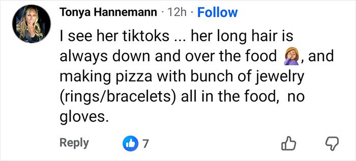 Comment about 21-year-old pizza maker going viral for appearance and jewelry while making pizza without gloves.