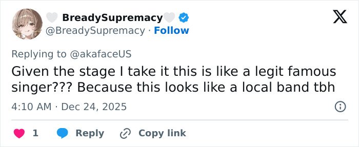 Screenshot of a tweet criticizing Machine Gun Kelly's boy band dancing, comparing it to a local band performance.