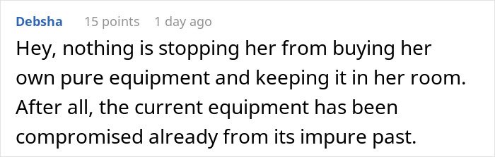 Commenter Debsha responding to a shared kitchen dispute involving strict vegan rules and accusations of selfishness.