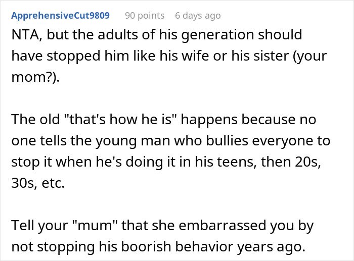 Reddit comment discussing uncle's jokes at Christmas dinner and mom being furious about embarrassment caused.