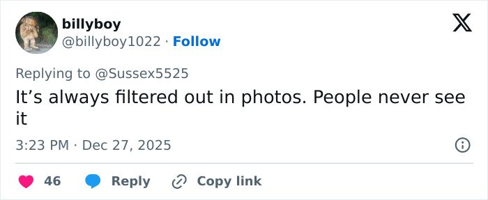 User tweet discussing filtered photos related to Kate Middleton's scar during Christmas appearance sparking conspiracy theories.