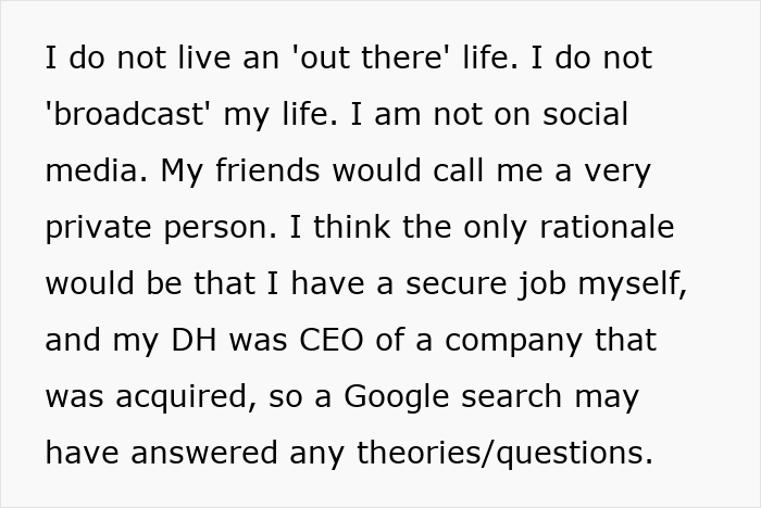 Text excerpt showing a woman sad about ending a 22-year-long friendship after a friend’s unhinged request.