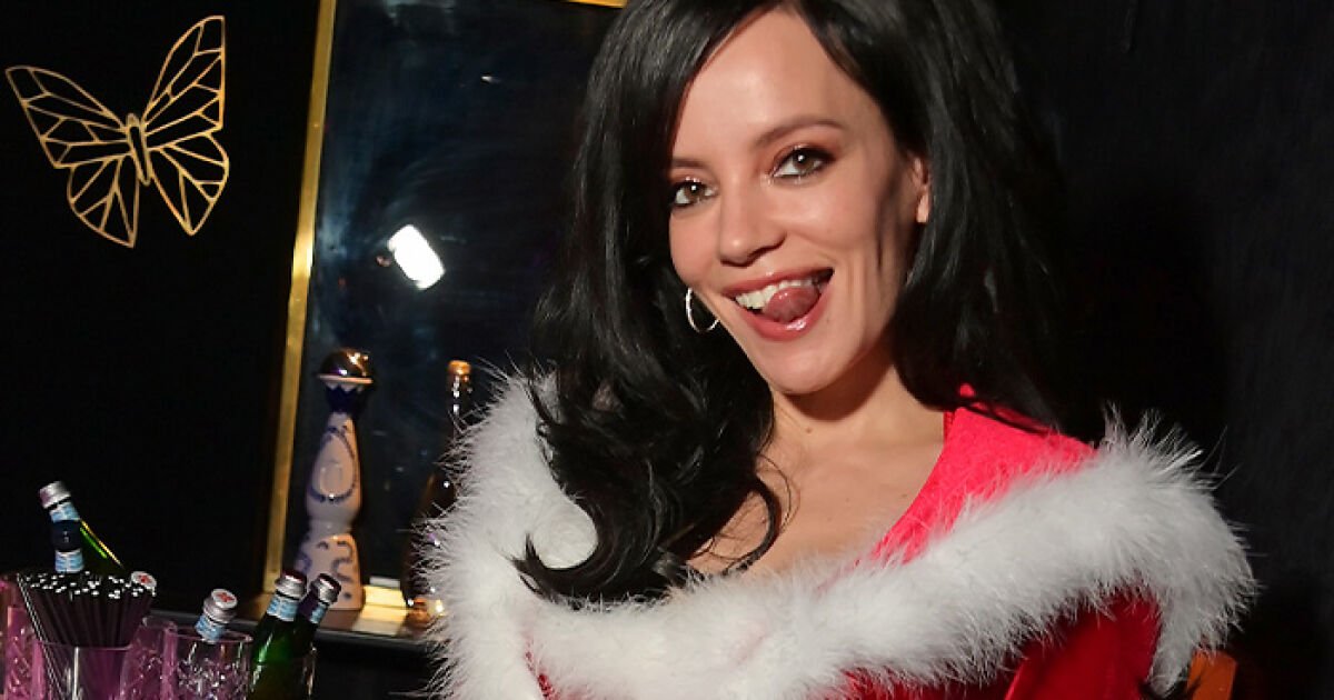 “Continual Divorce Celebration”: Lily Allen Goes Full Revenge Era After Locking Lips With 28YO Heir
