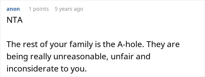 Screenshot of an online comment discussing a teen accused of crushing half-sister’s dreams by refusing a Christmas gift.