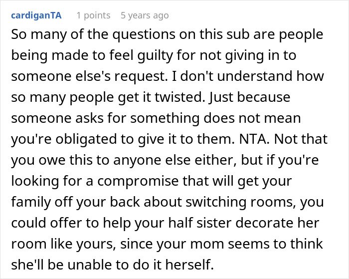 Screenshot of a Reddit comment discussing a teen accused of crushing half-sister’s dreams over a Christmas request.