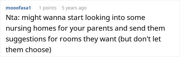 Comment text on a forum discussing a teen accused of crushing half-sister’s dreams by refusing Christmas gift.