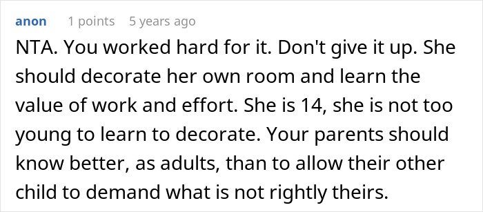 Text comment discussing a teen accused of crushing half-sister’s dreams by refusing her Christmas wish.