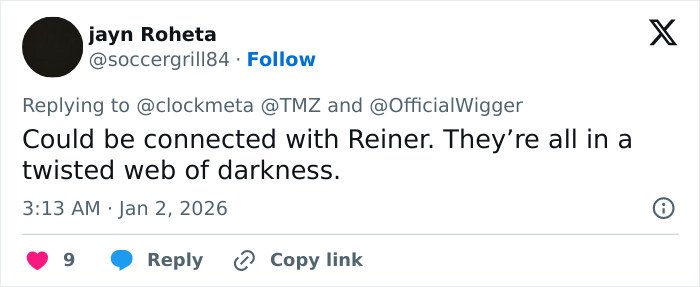 Tweet mentioning Tommy Lee Jones' joke about firing daughter Victoria amidst hotel body discovery news.