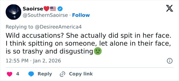 Tweet discussing a viral Red Rock Canyon incident involving the first Karen of 2026 blocking a tourist’s shot.