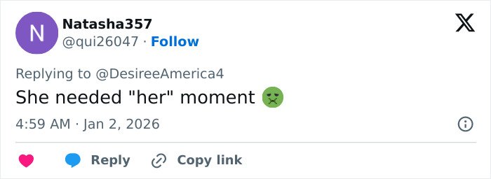 Twitter comment reacting to viral Red Rock Canyon incident involving first Karen of 2026 blocking tourist’s photo.