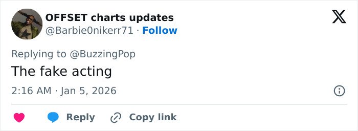 Screenshot of a Twitter reply criticizing Ariana Grande's acting amid red carpet roasting controversy.