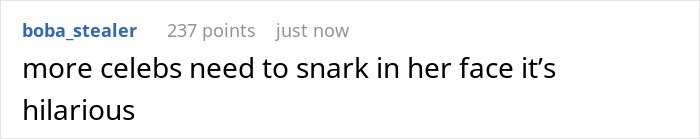 Comment on a celebrity roast, mentioning Ariana Grande and Leighton Meester&rsquo;s red carpet interaction with a humorous tone.