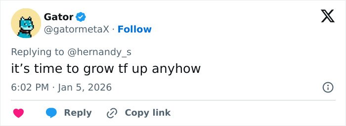 Screenshot of a tweet discussing personal growth amid JoJo Siwa's name change and dramatic transformation news.