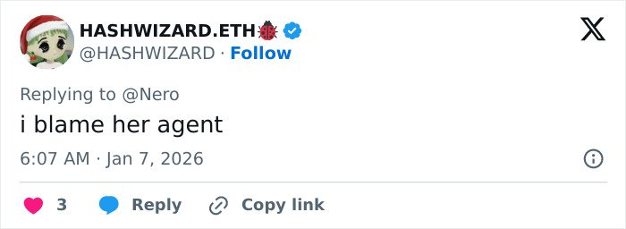 Screenshot of a tweet reading i blame her agent about Wicked set photo