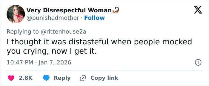 Screenshot of a tweet reacting to Kyle Rittenhouse’s response to the ICE slaying in Minneapolis.