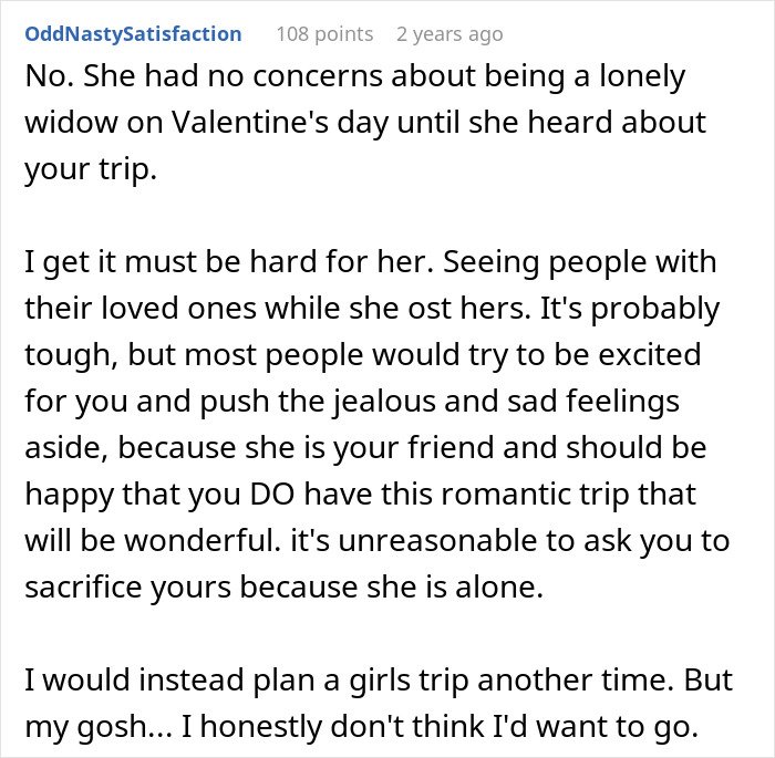 Screenshot of a Reddit comment discussing a woman demanding friend kicks husband out of romantic getaway.