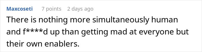 Comment on Reddit about fiancée’s obsession with her bully and its impact on relationships, highlighting emotional conflict.