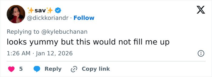 Screenshot of a Twitter reply expressing that Golden Globes food looks yummy but may not be filling, related to DoorDash orders.