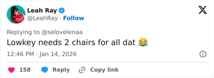 Tweet by Leah Ray replying with laughing emoji about needing two chairs, related to Kylie Jenner’s Golden Globes seat photo debate online.
