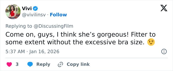 Tweet praising Sophie Turner&rsquo;s ripped Lara Croft transformation for Tomb Raider, highlighting a fitter and toned appearance.